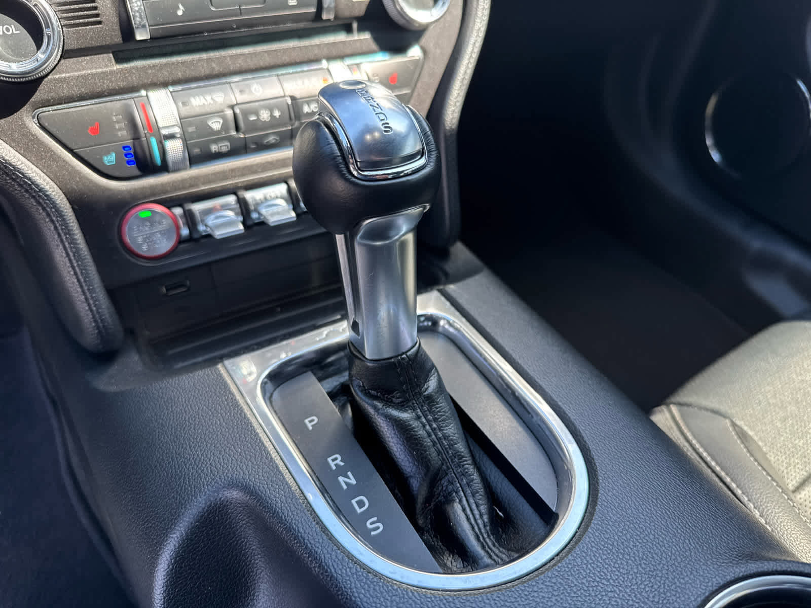 Used 2018 Ford Mustang Premium w/ Ecoboost Performance Package RWD image 38