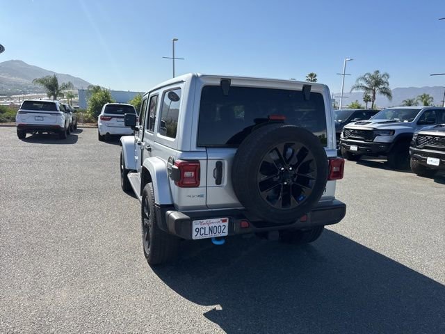 Used 2022 Jeep Wrangler Unlimited Sahara w/ Cold Weather Group image 9