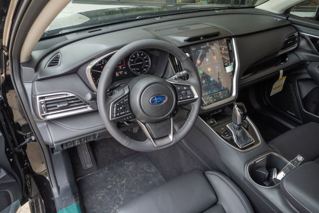 Used 2025 Subaru Outback Touring w/ Popular Package #2 image 9