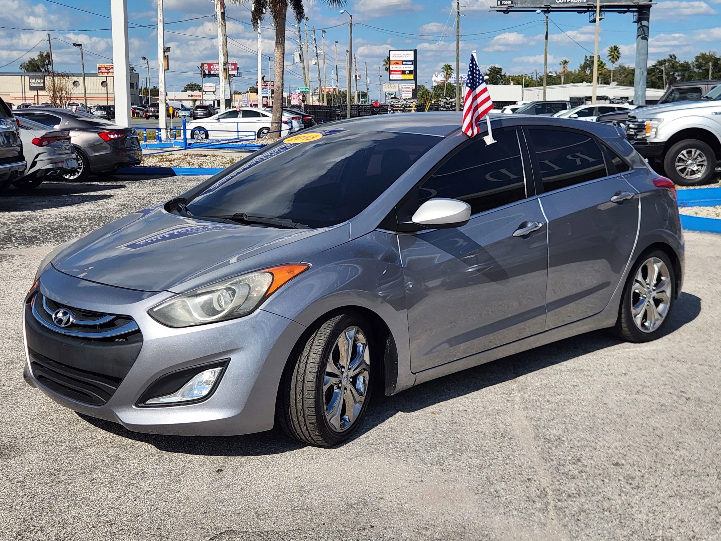 Used 2013 Hyundai Elantra GT w/ Touch & Go Pkg image 4