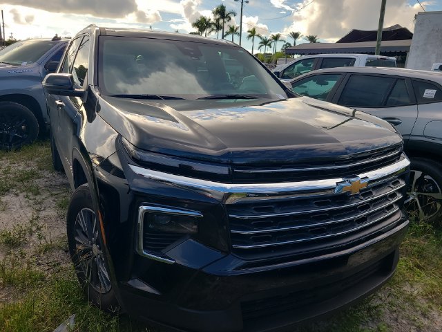 Used 2026 Chevrolet Traverse LT FWD image 4