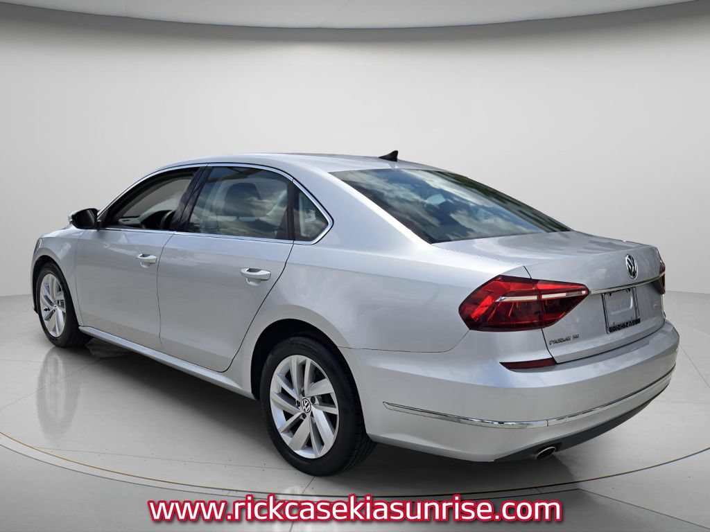 Used 2018 Volkswagen Passat 2.0T SE FWD image 8