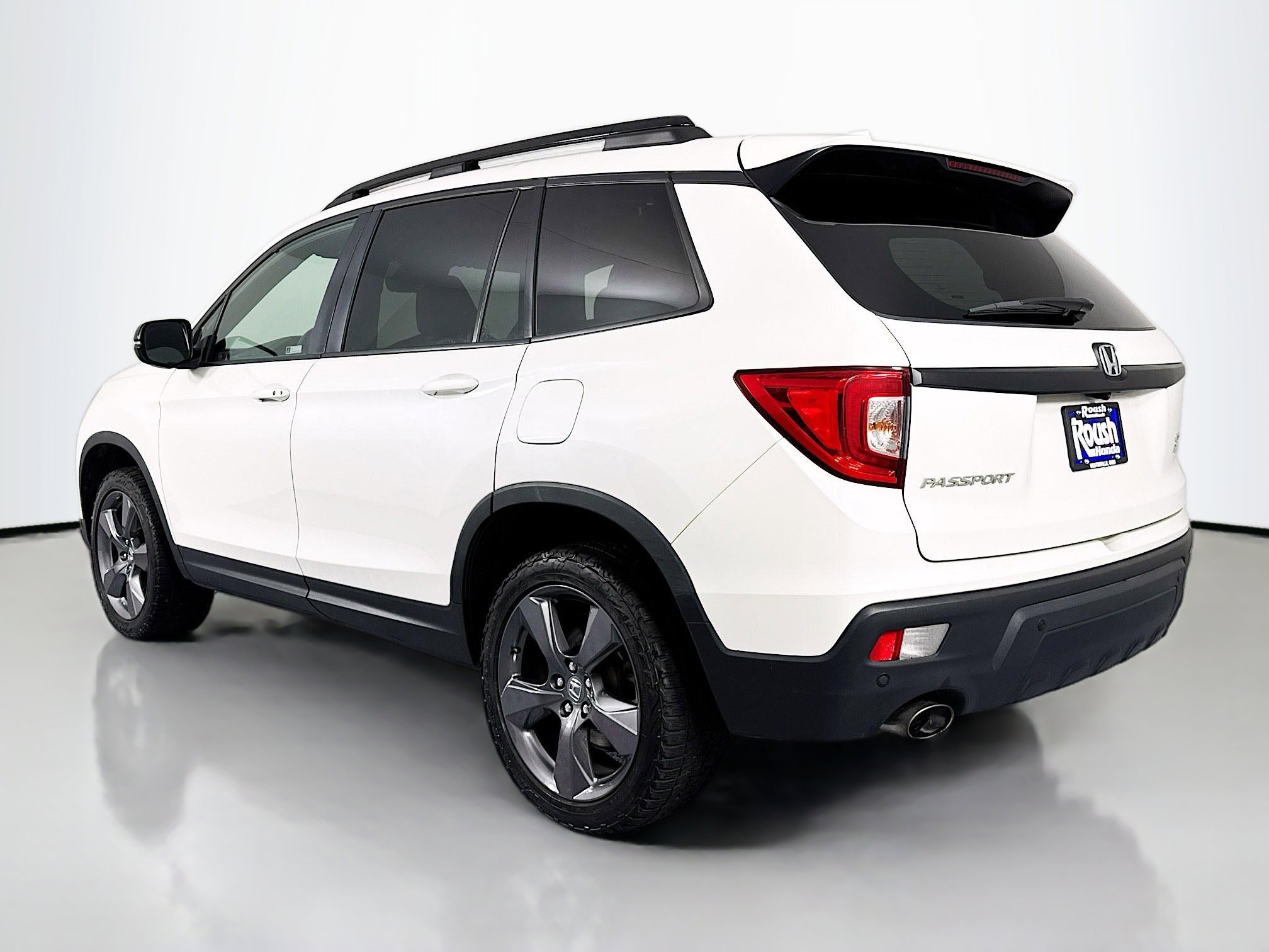 Certified 2019 Honda Passport Touring image 7