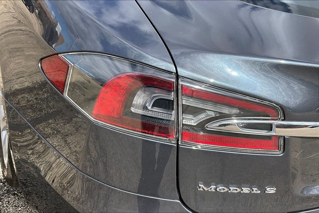 Used 2016 Tesla Model S 60 image 23