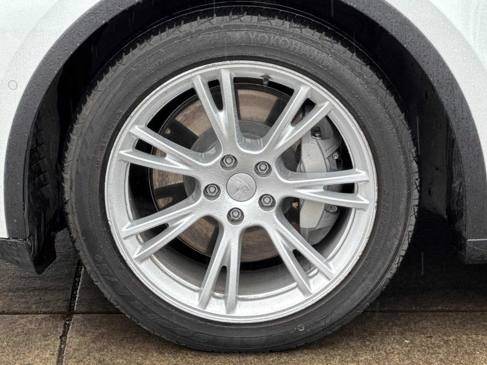 Used 2021 Tesla Model Y Long Range AWD/4WD image 22