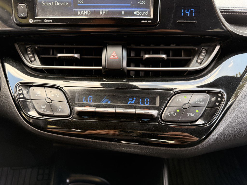 Used 2018 Toyota C-HR XLE FWD image 25
