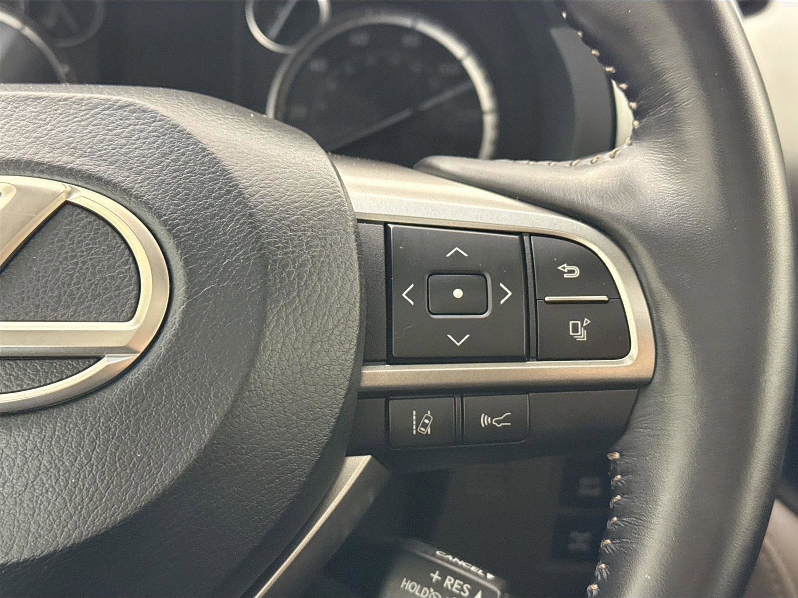 Used 2023 Lexus GX 460 Premium image 18