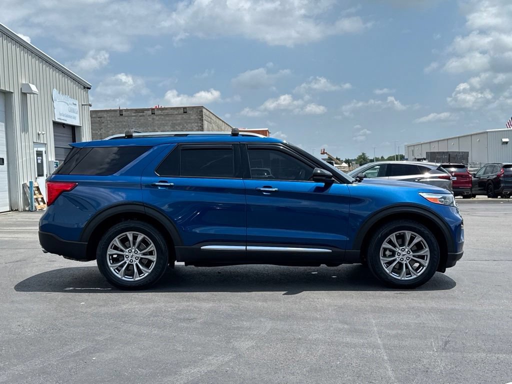 Used 2022 Ford Explorer Limited w/ Equipment Group 301A AWD/4WD image 8