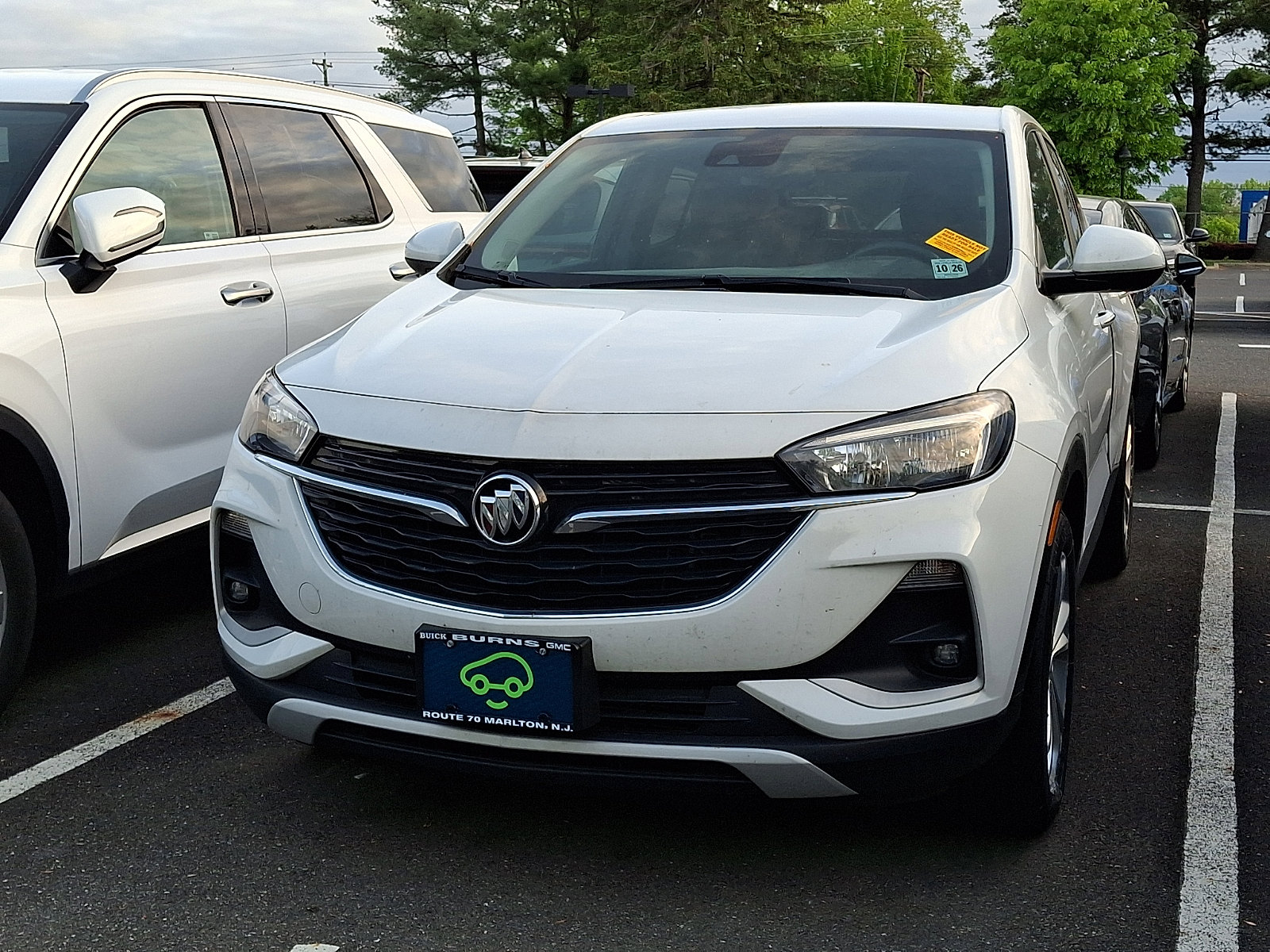 Certified 2022 Buick Encore GX Preferred w/ Cold Weather Comfort Package FWD image 2