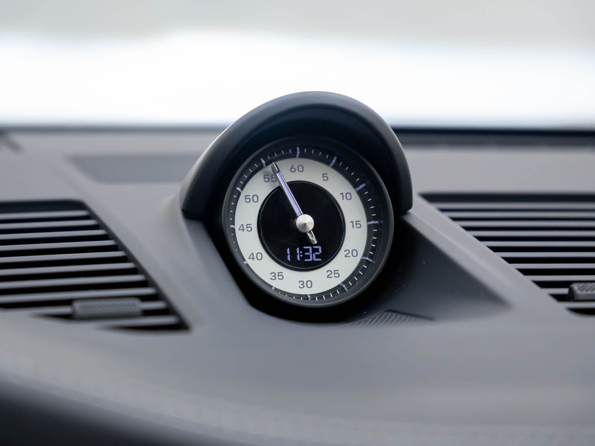 Certified 2020 Porsche 911 Carrera S image 24