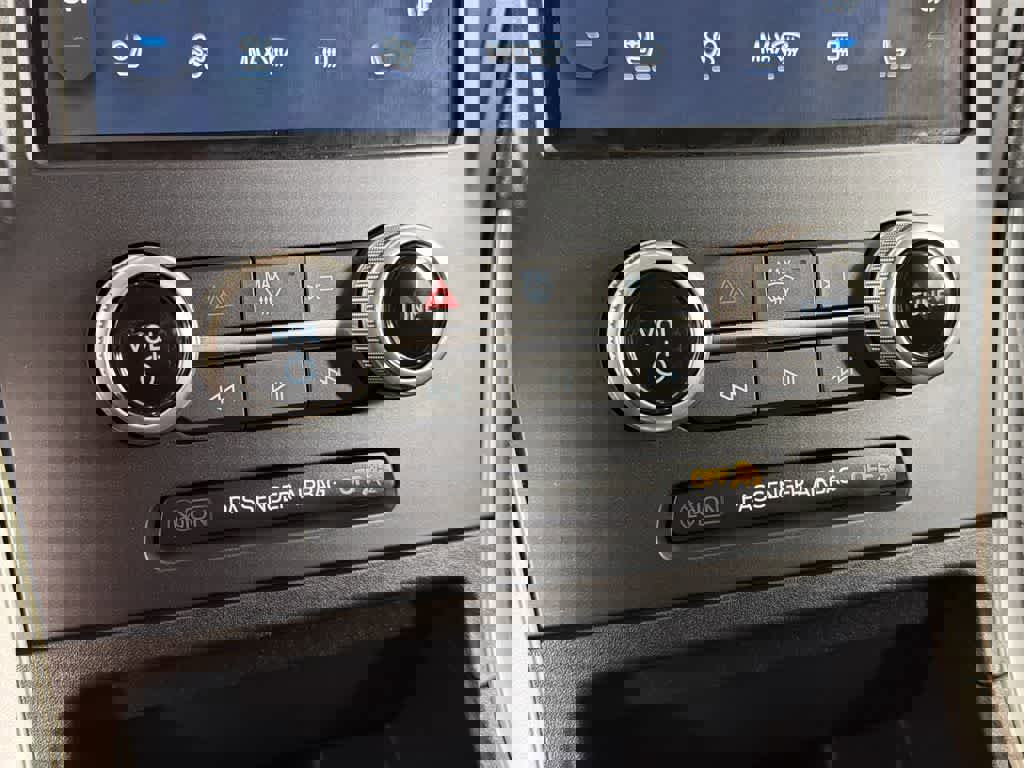 Used 2021 Ford Edge SEL w/ Convenience Package image 31