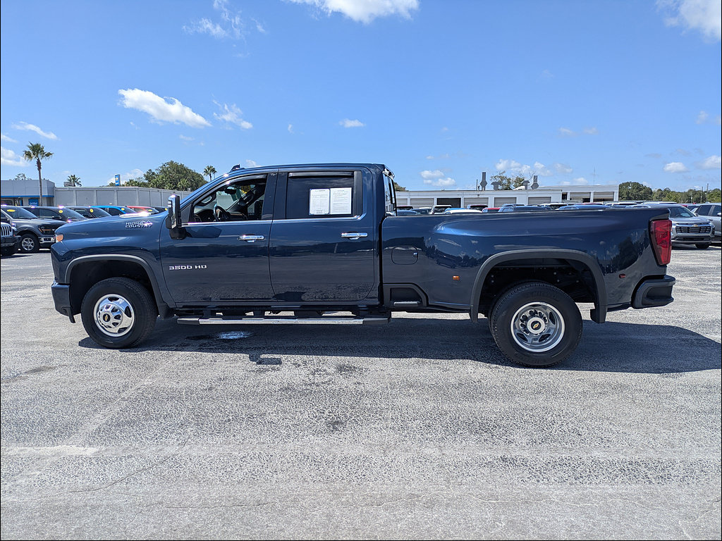Certified 2022 Chevrolet Silverado 3500 High Country AWD/4WD image 4