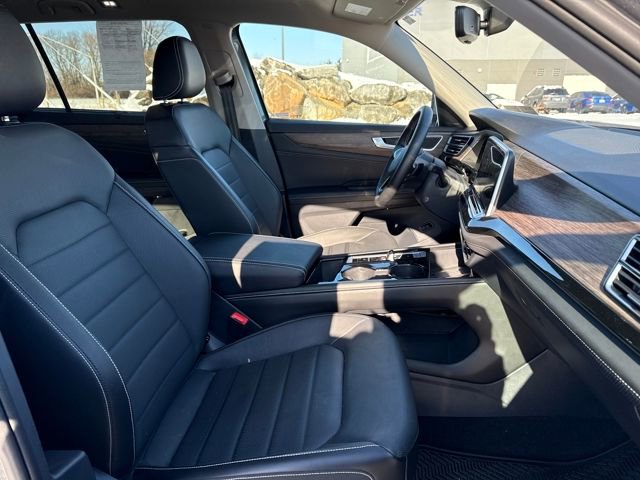 Used 2025 Volkswagen Atlas SEL image 10