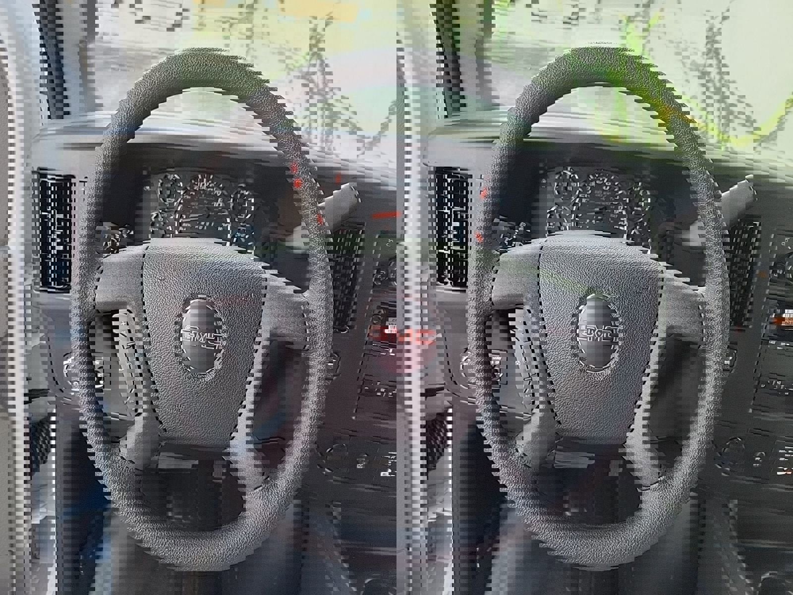 New 2025 GMC Savana 2500 w/ Driver Convenience Package image 38