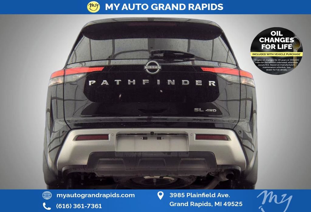 Used 2025 Nissan Pathfinder SL AWD/4WD image 41