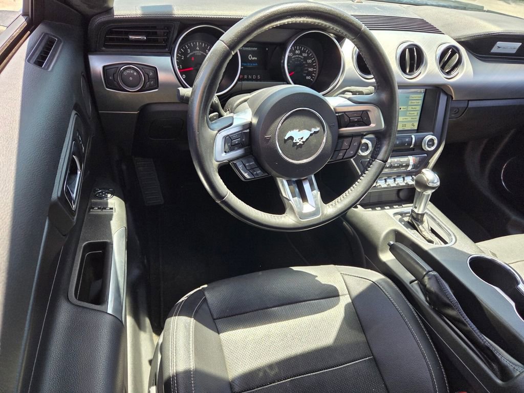 Used 2018 Ford Mustang GT Premium w/ Black Accent Package RWD image 8