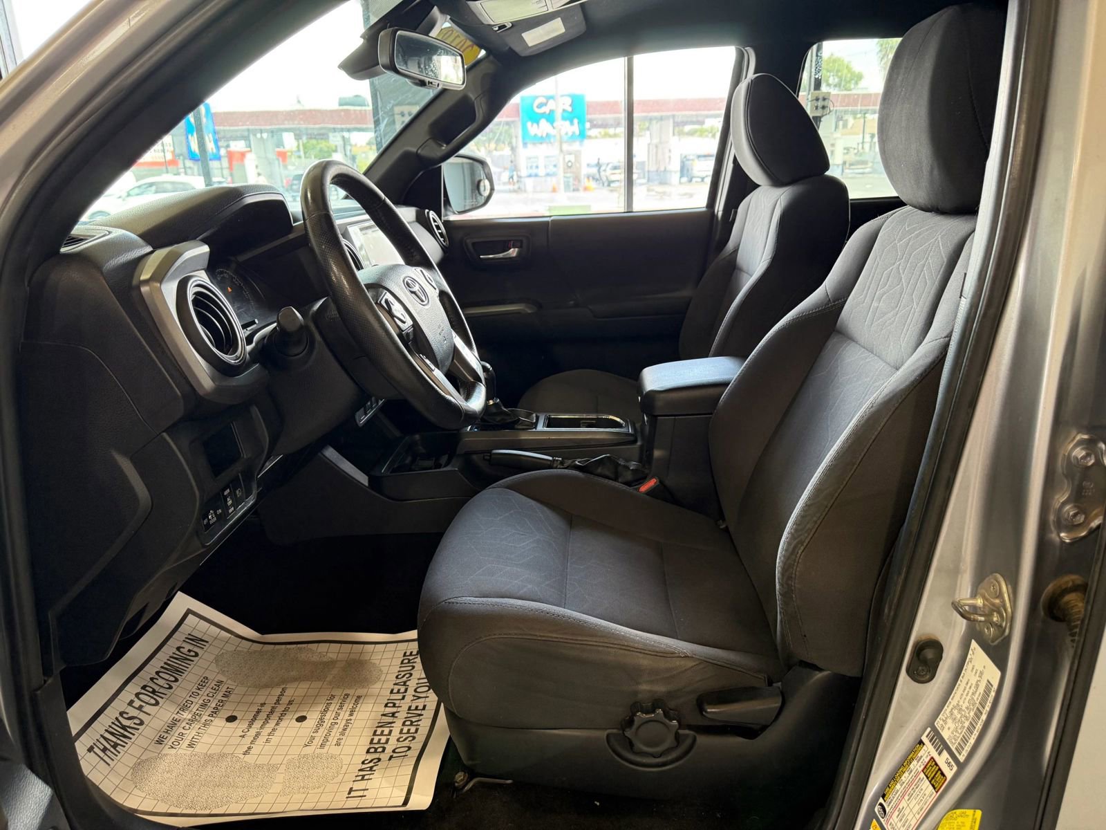 Used 2018 Toyota Tacoma TRD Off-Road RWD image 9