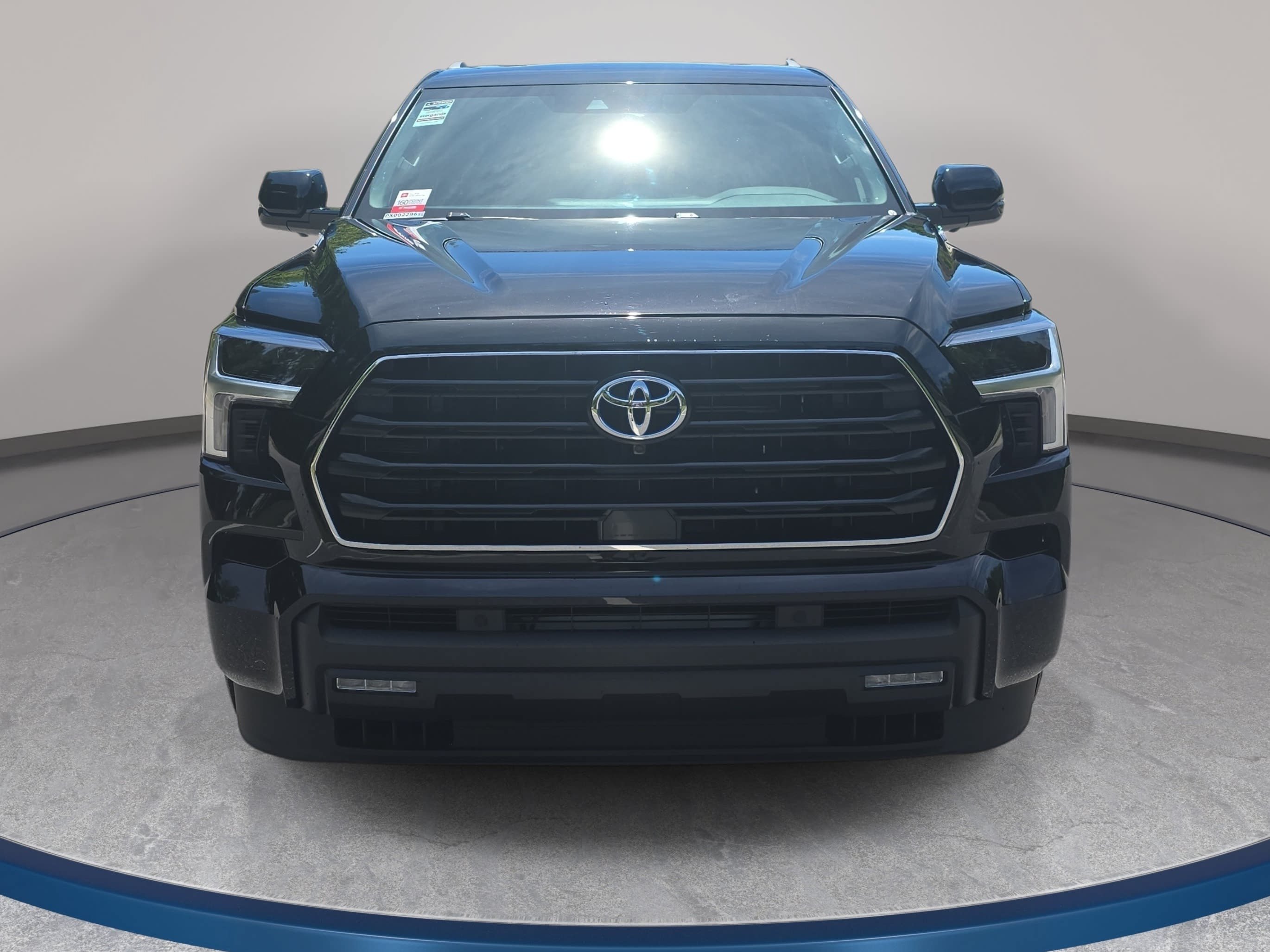 Used 2023 Toyota Sequoia SR5 w/ SR5 Premium Package RWD image 2