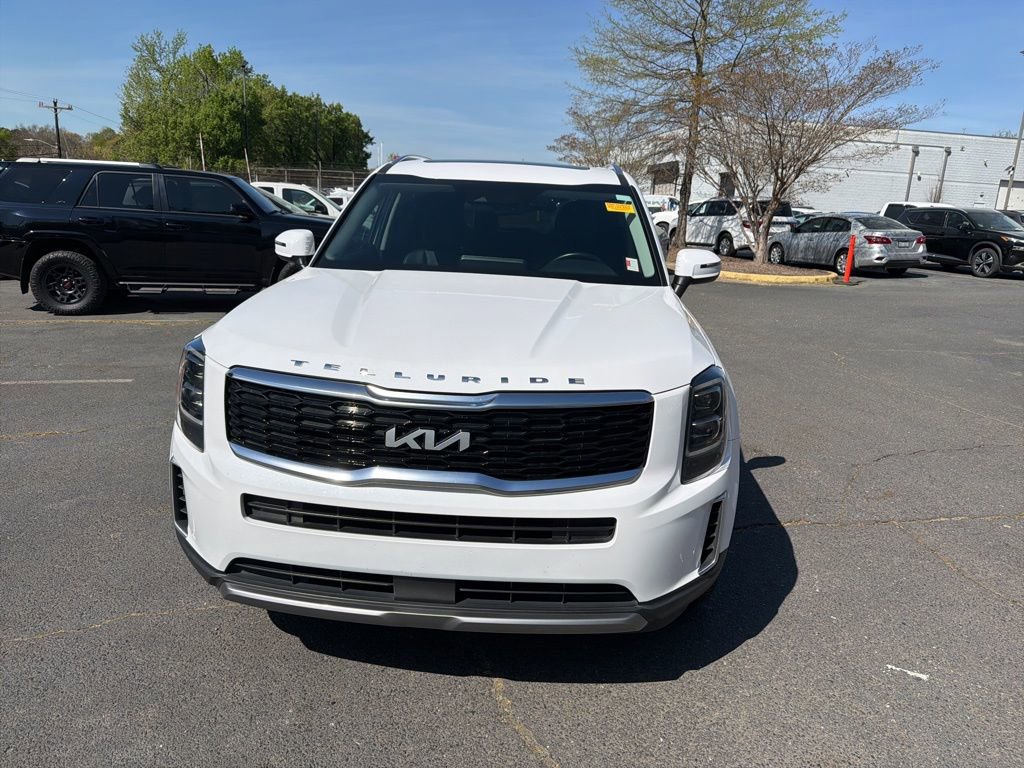 Used 2022 Kia Telluride EX w/ EX Premium Package image 2