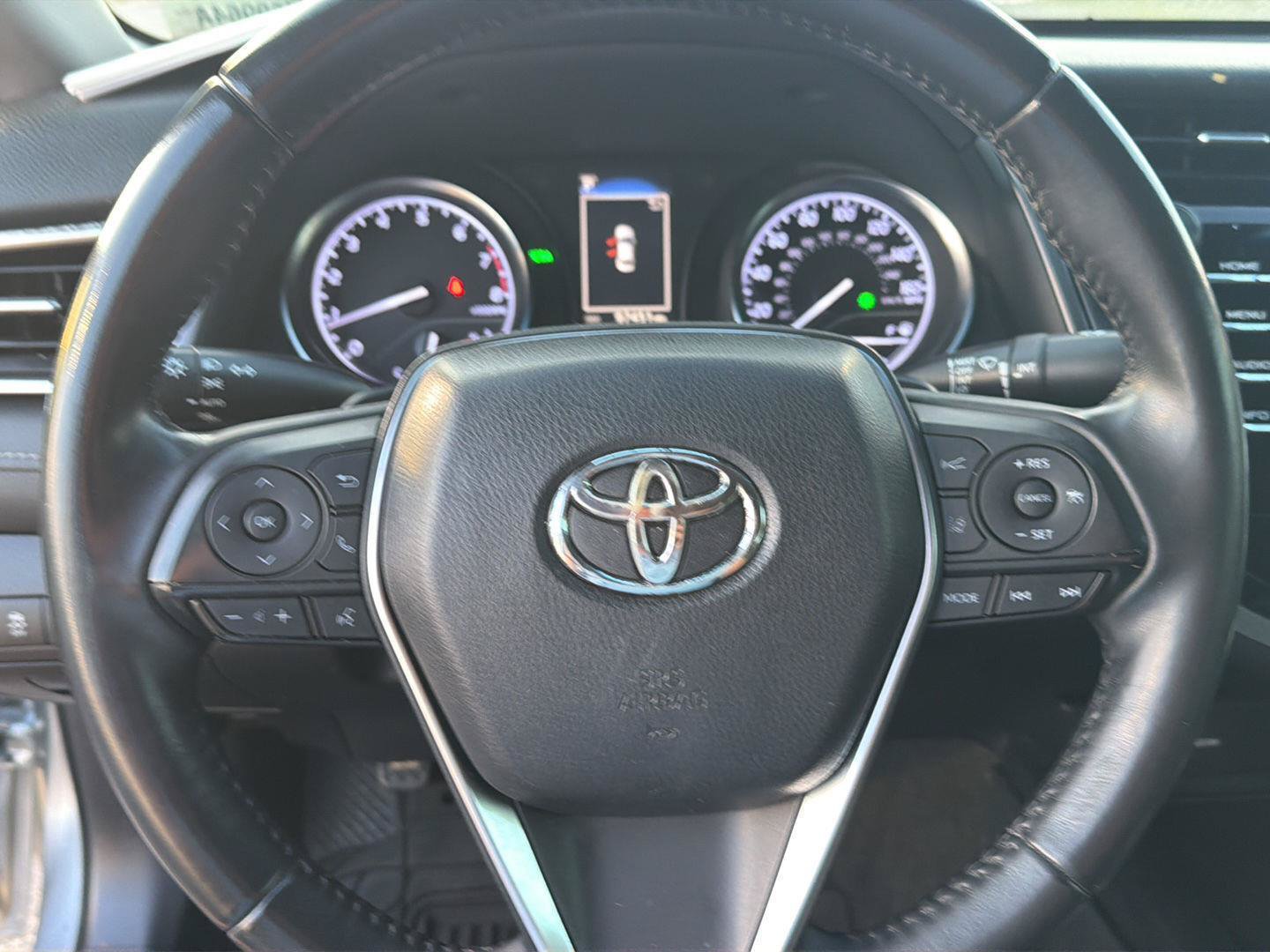 Used 2018 Toyota Camry SE w/ Convenience Package FWD image 20