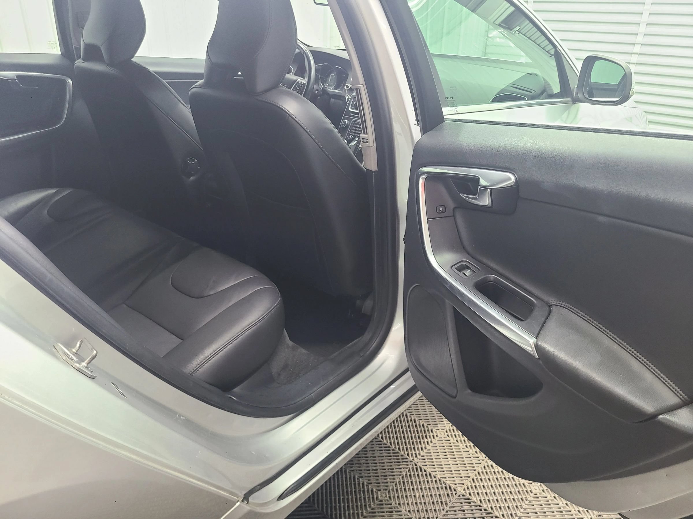 Used 2015 Volvo V60 T5 Premier AWD/4WD image 37