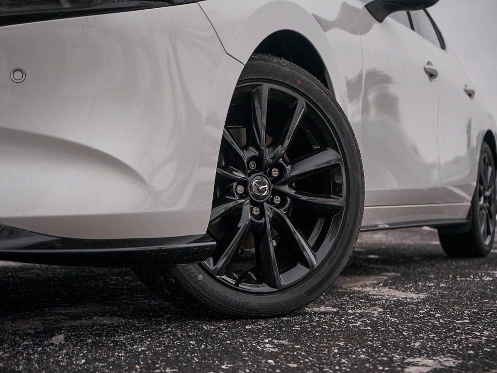 New 2026 MAZDA MAZDA3 Hatchback w/Premium Plus Pkg AWD/4WD image 6