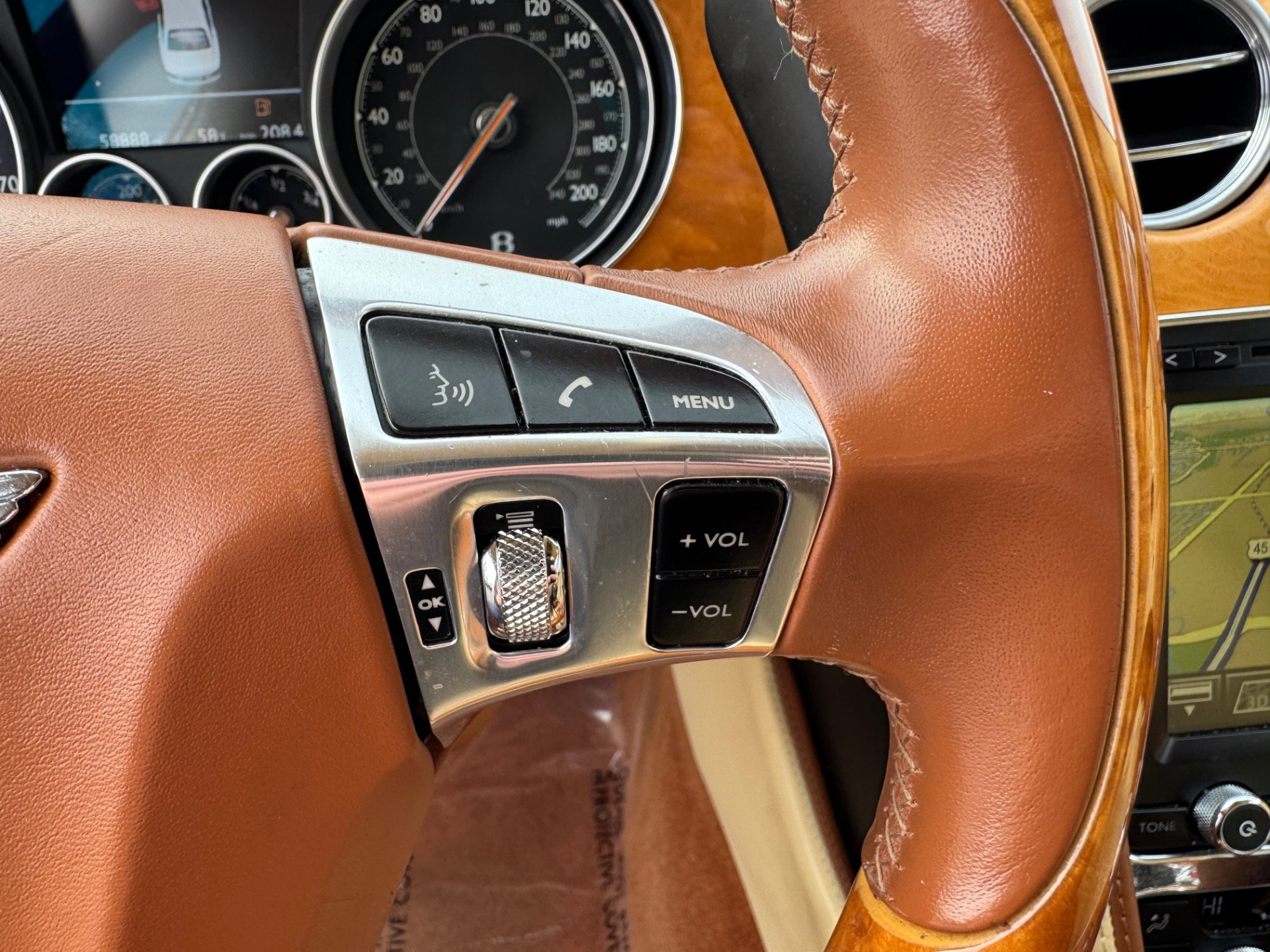Used 2016 Bentley Flying Spur V8 image 22