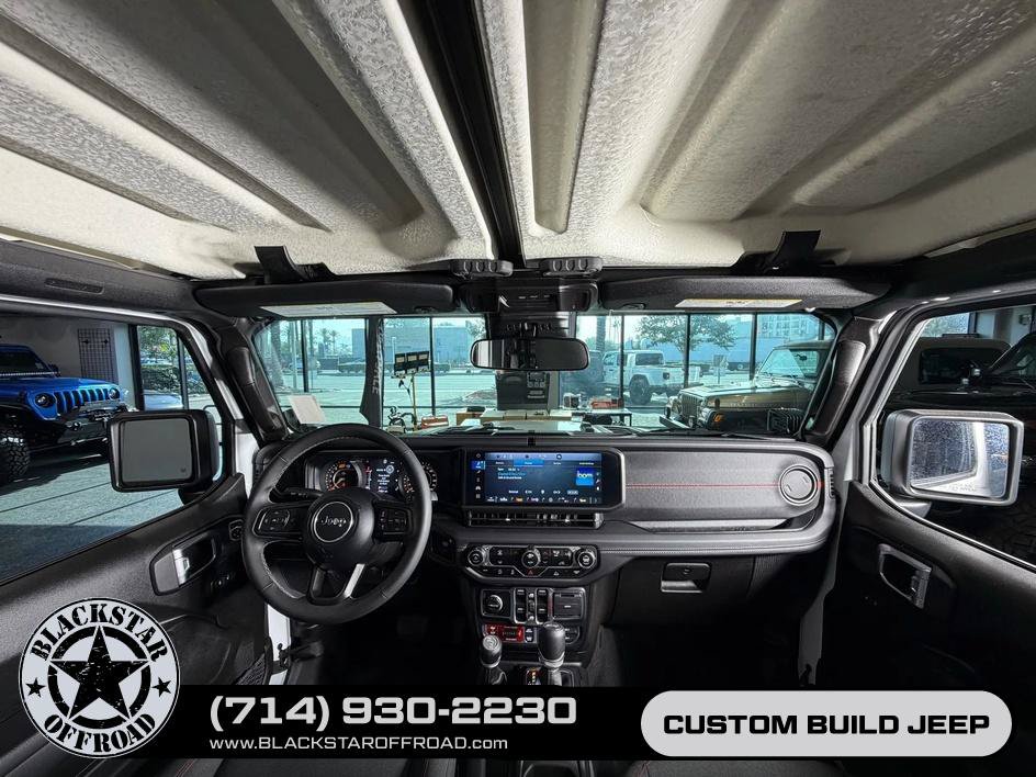 Used 2025 Jeep Wrangler Unlimited Rubicon AWD/4WD image 20