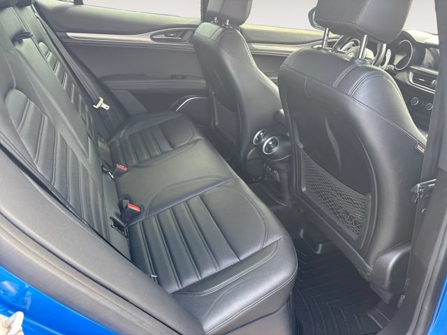 Used 2022 Alfa Romeo Stelvio Veloce AWD/4WD image 13