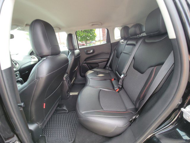 Used 2019 Jeep Compass Trailhawk image 18