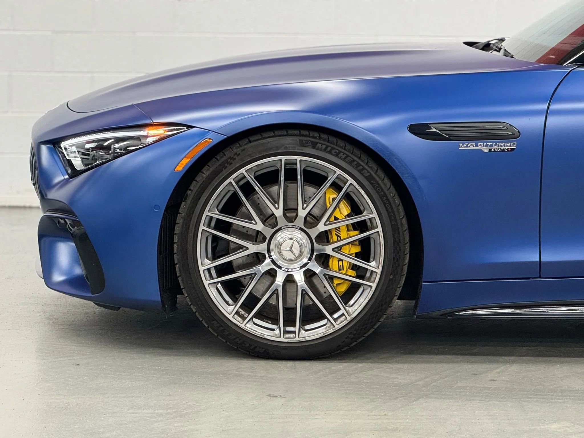 Used 2023 Mercedes-Benz SL 63 AMG 4MATIC image 7