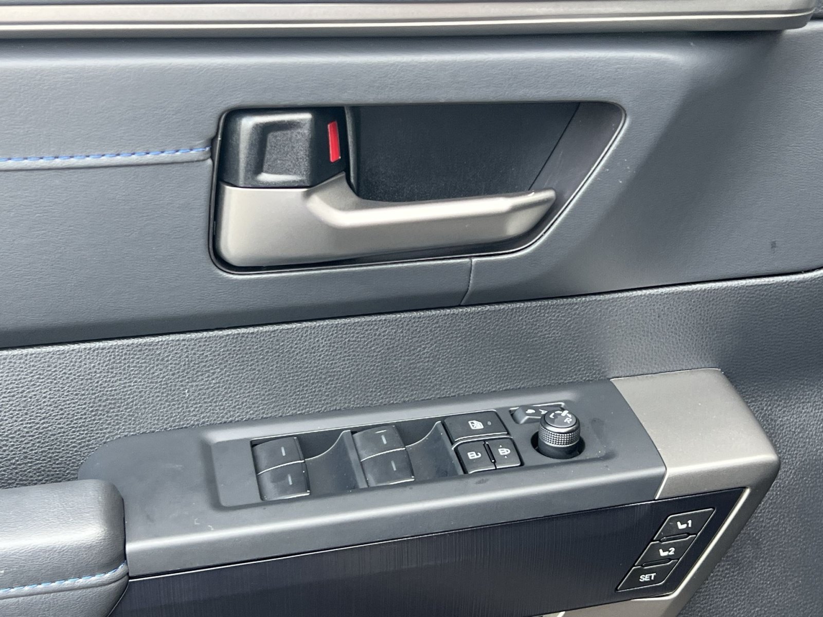 New 2026 Toyota Sequoia Platinum AWD/4WD image 11