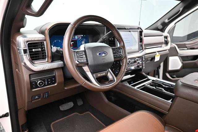 Used 2025 Ford F450 King Ranch w/ FX4 Off-Road Package AWD/4WD image 11