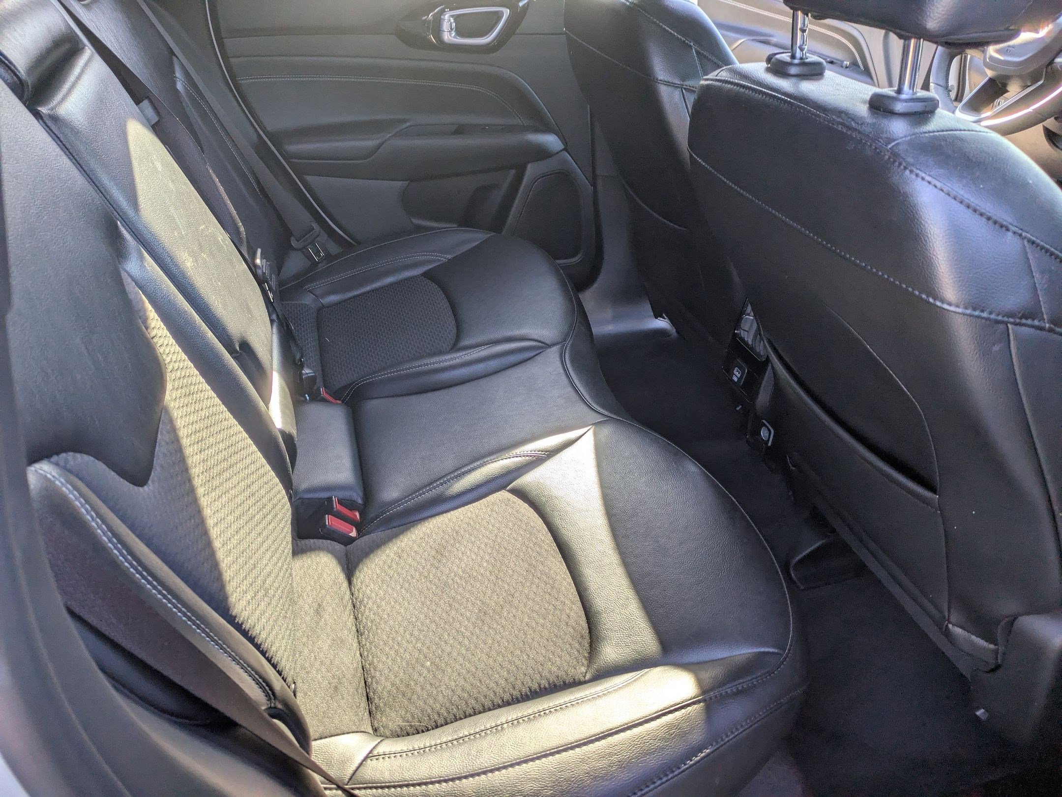 Used 2023 Jeep Compass Altitude image 23