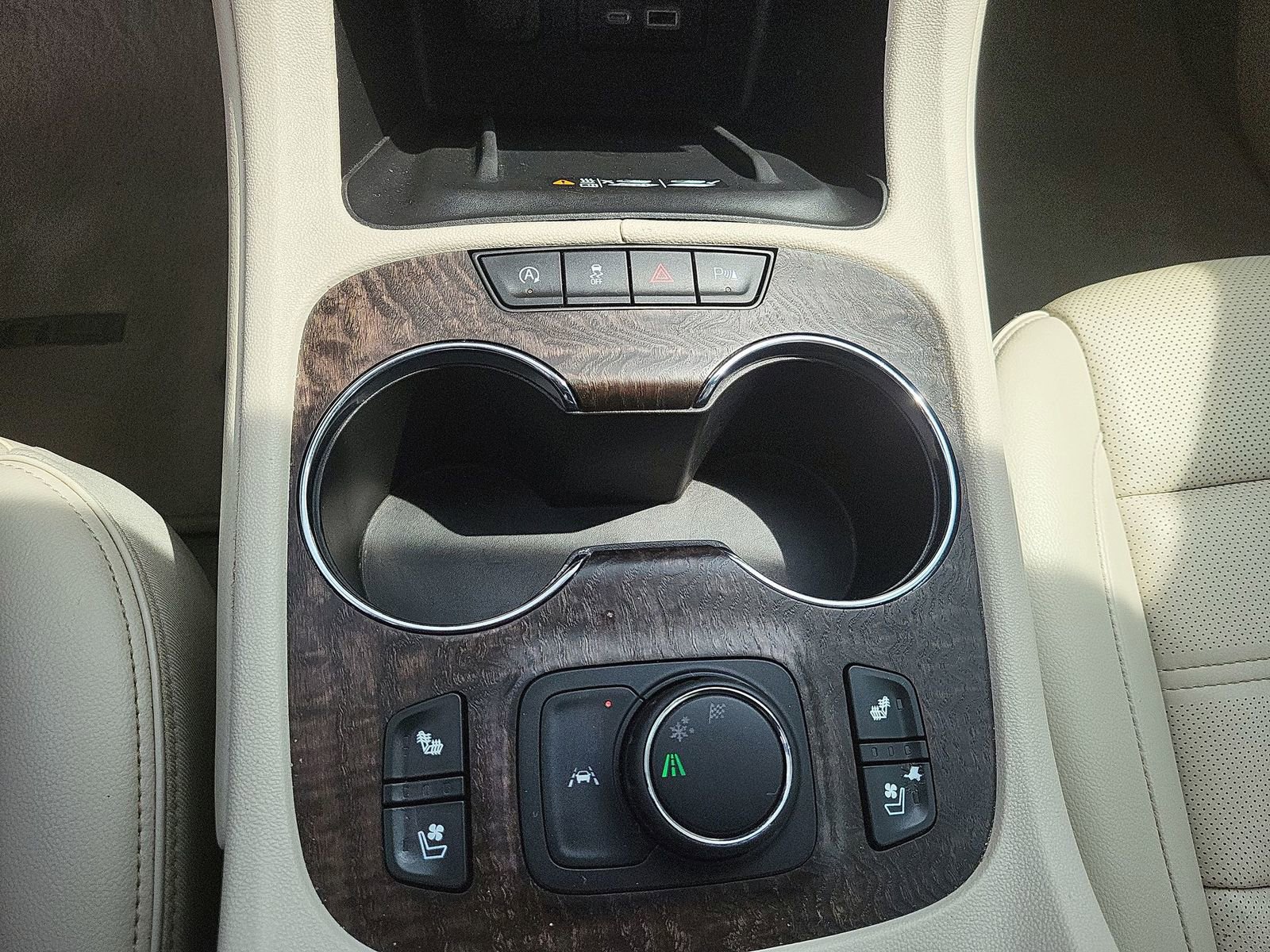 Certified 2023 GMC Acadia Denali image 35