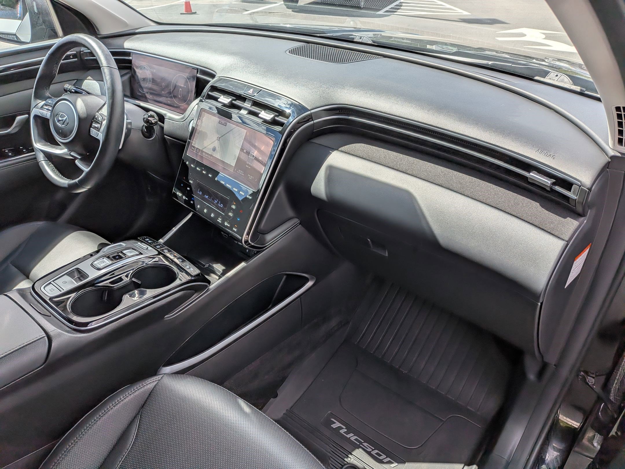 Used 2024 Hyundai Tucson Limited image 35