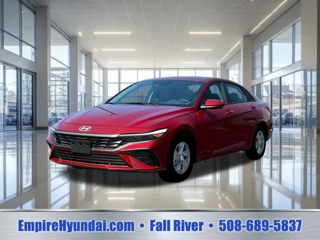 Used 2025 Hyundai Elantra SE