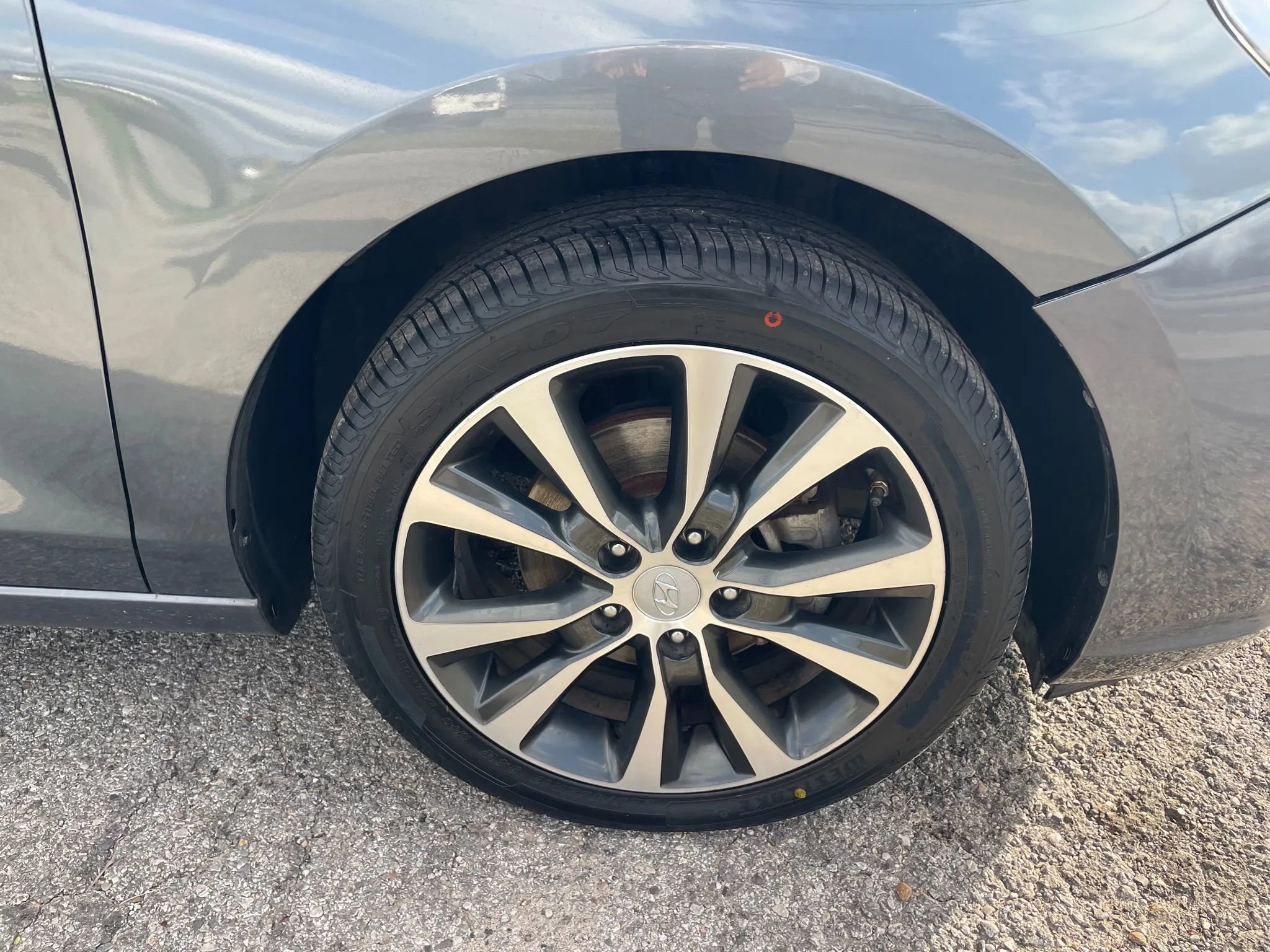 Used 2019 Hyundai Elantra GT FWD image 8