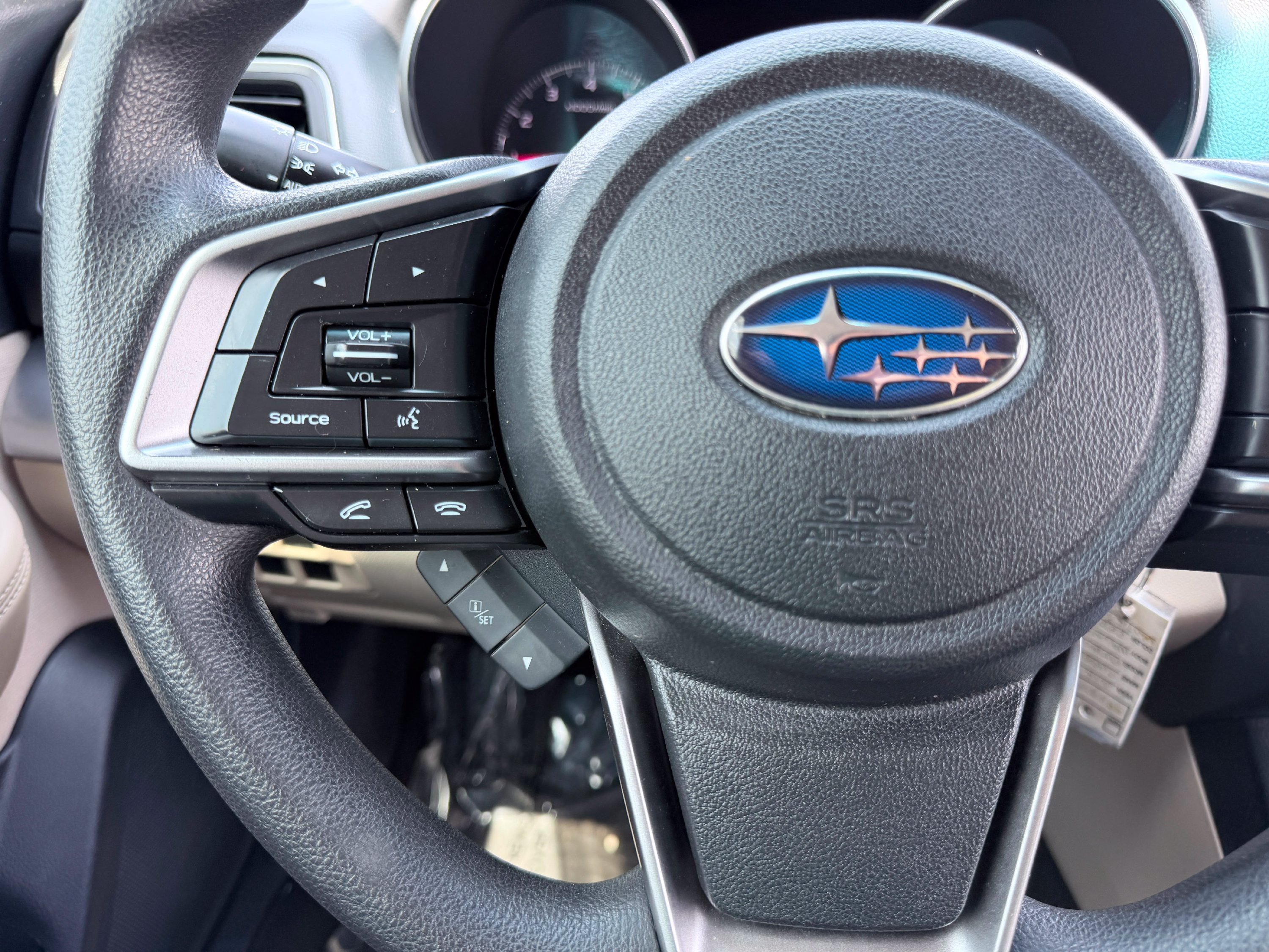 Used 2018 Subaru Outback 2.5i AWD/4WD image 32