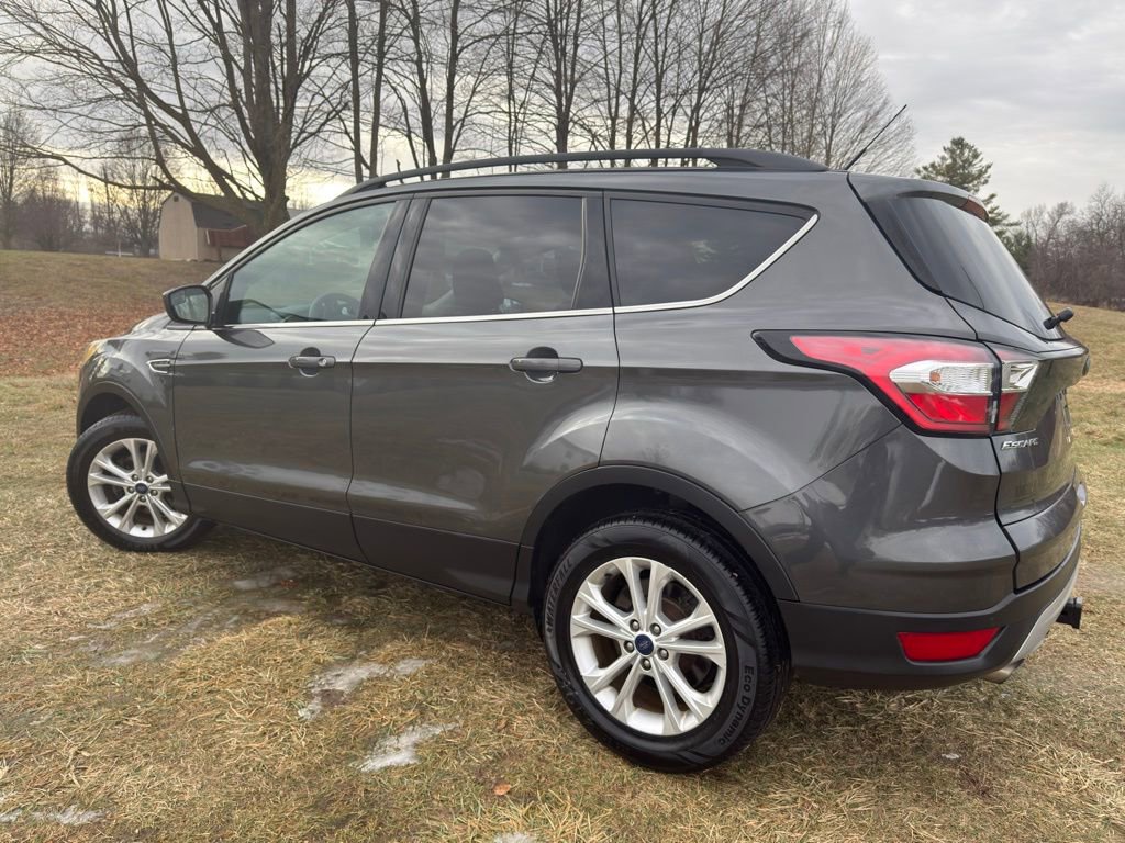 Used 2018 Ford Escape SE image 5