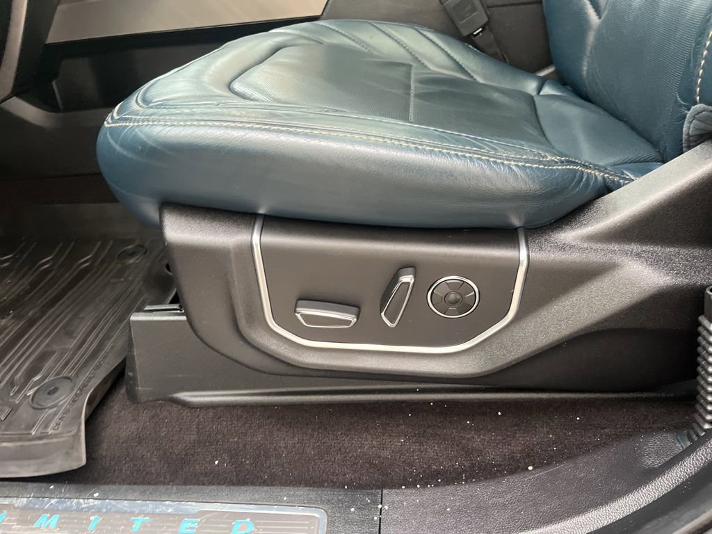 Certified 2018 Ford F150 Limited w/ Trailer Tow Package image 19