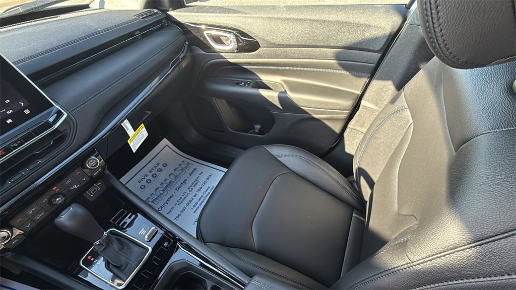 New 2026 Jeep Compass Limited image 14