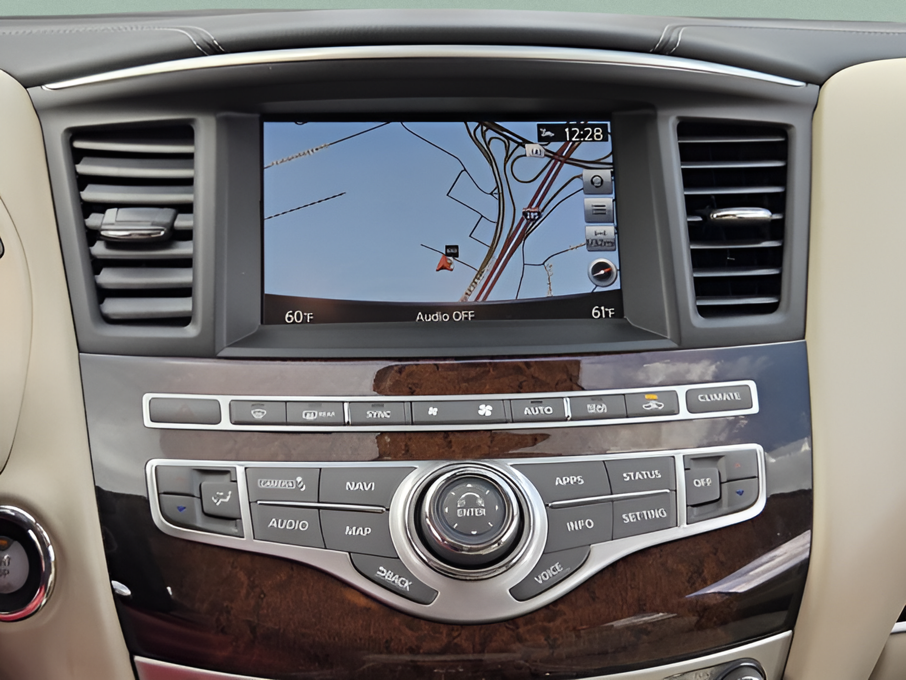 Used 2020 INFINITI QX60 Luxe w/ Sensory Package FWD image 19