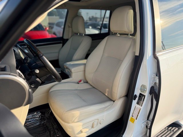 Certified 2023 Lexus GX 460 Premium w/ Accessory Package AWD/4WD image 16