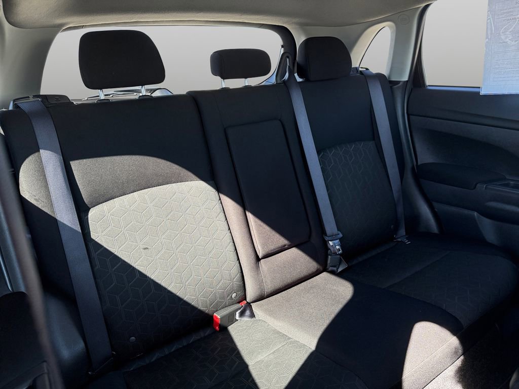 Used 2021 Mitsubishi Outlander Sport ES AWD/4WD image 19