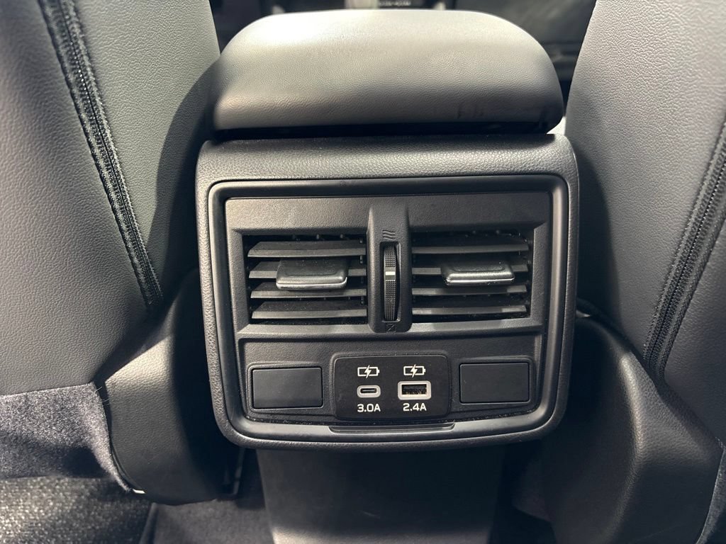 Used 2025 Subaru Forester Premium AWD/4WD image 37