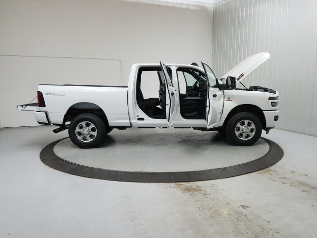 New 2026 RAM 2500 Big Horn AWD/4WD image 17