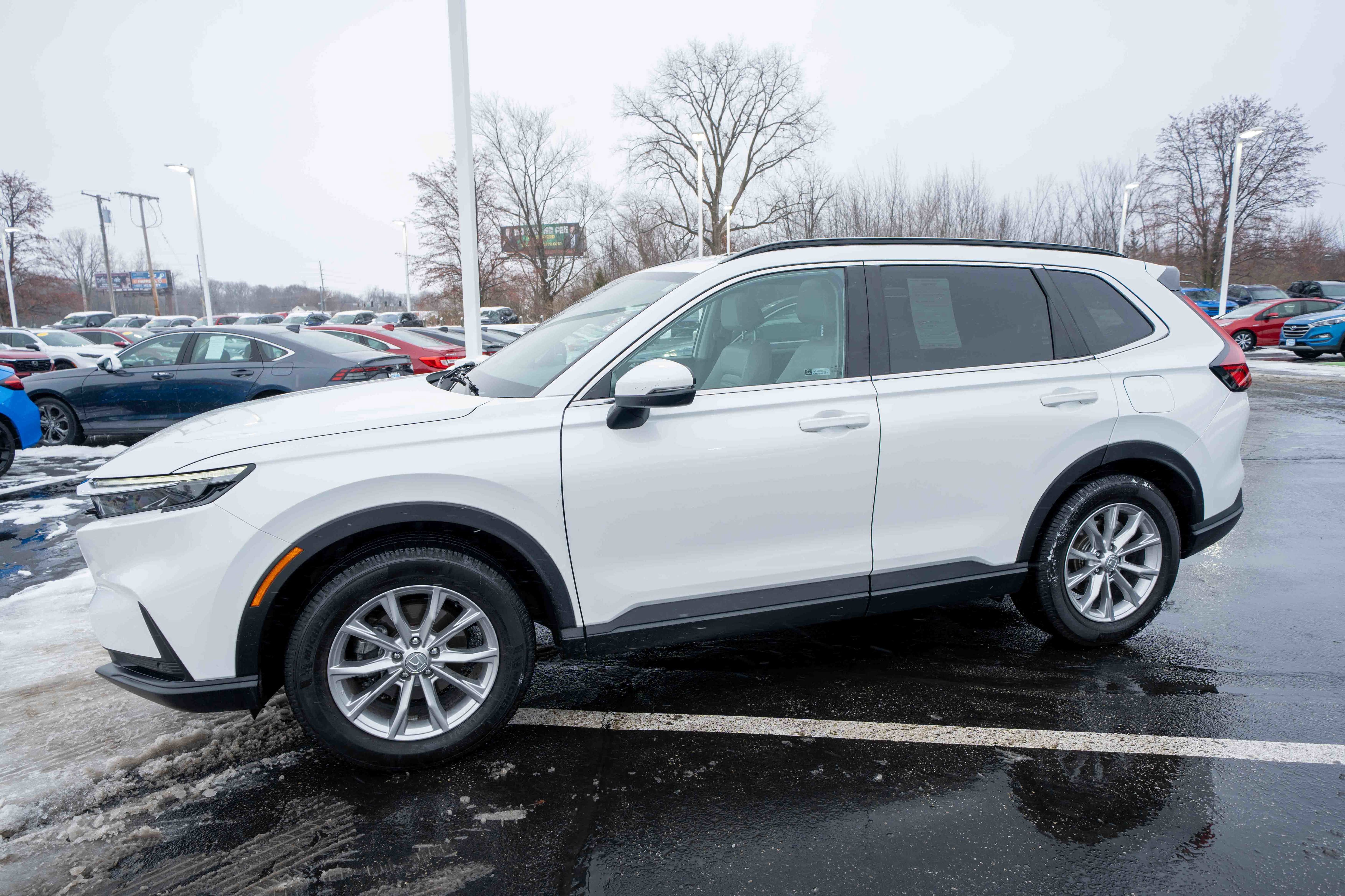 Certified 2023 Honda CR-V EX-L image 3