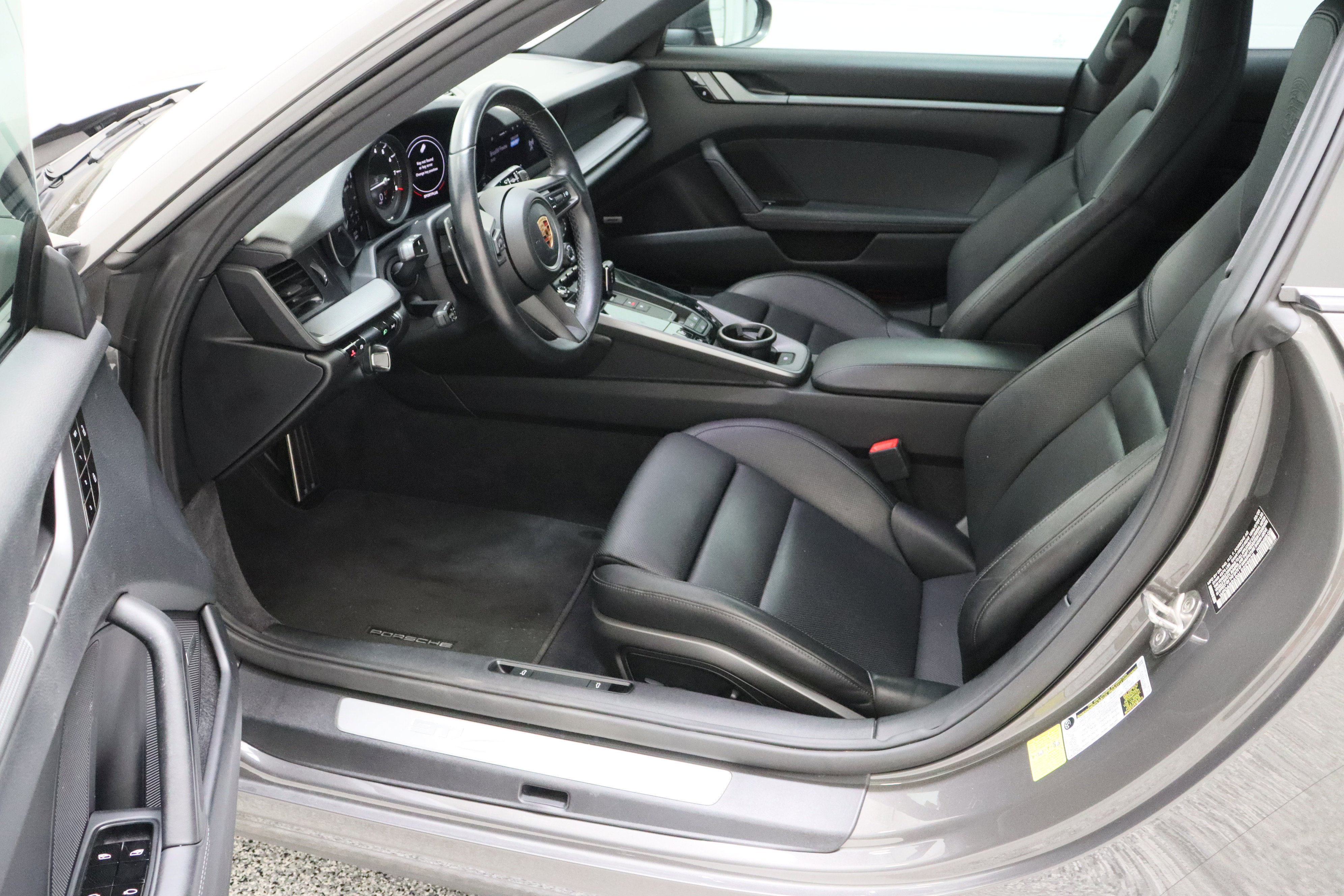 Used 2020 Porsche 911 Carrera S image 15