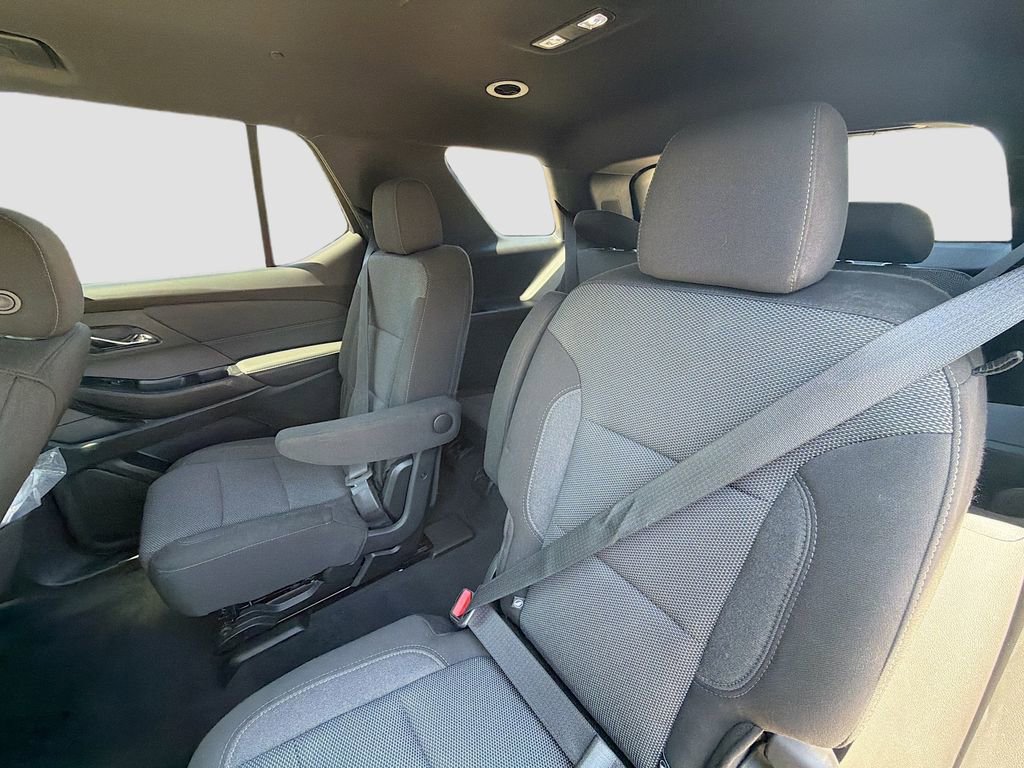 Used 2023 Chevrolet Traverse LT image 23